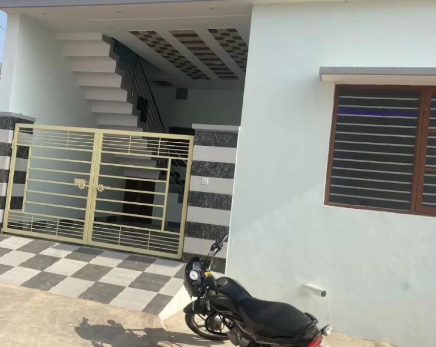 110 Sq. Yard HOUSE FOR SALE IN Professor Colony near 1 km away from patiala